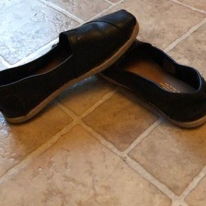 Toms slip on shoes
